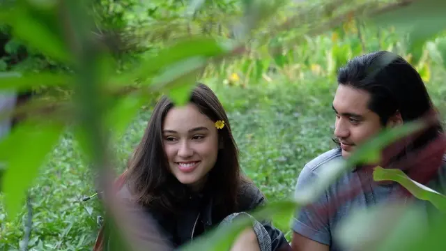 6 Potret Candid Giorgino Abraham dan Yasmin Napper saat Syuting, Bikin Baper