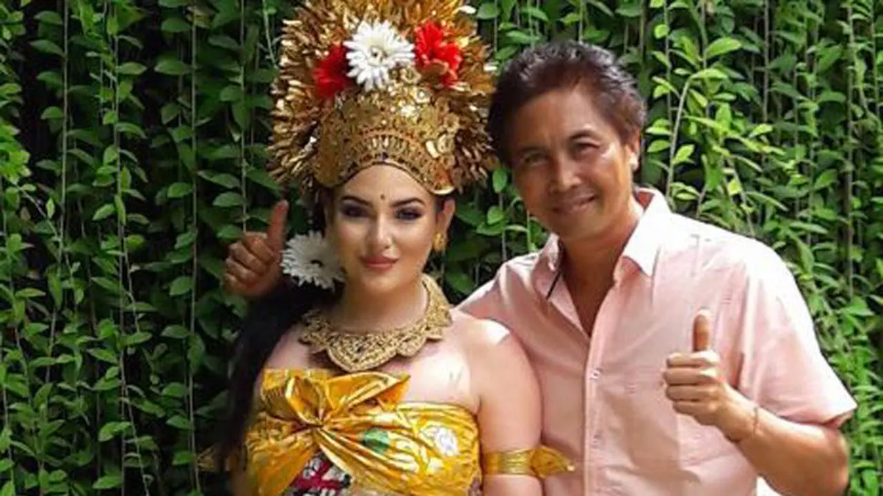Pramugari Rombongan Raja Arab di Bali