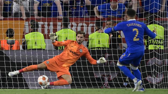 Foto: Jalan Panjang Eintracht Frankfurt Jadi Juara Liga Europa 2021 / 2022, Tempuh 120 Menit hingga Babak Adu Penalti