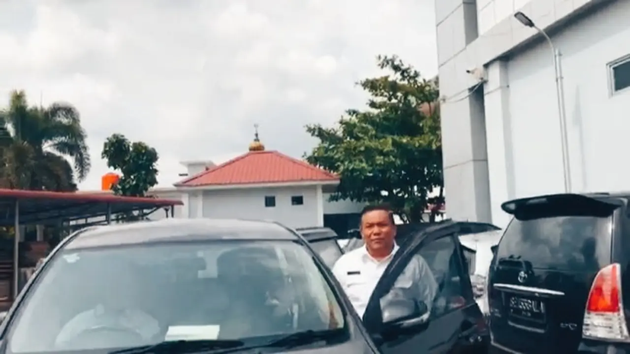 Sekda Riau SF Hariyanto.