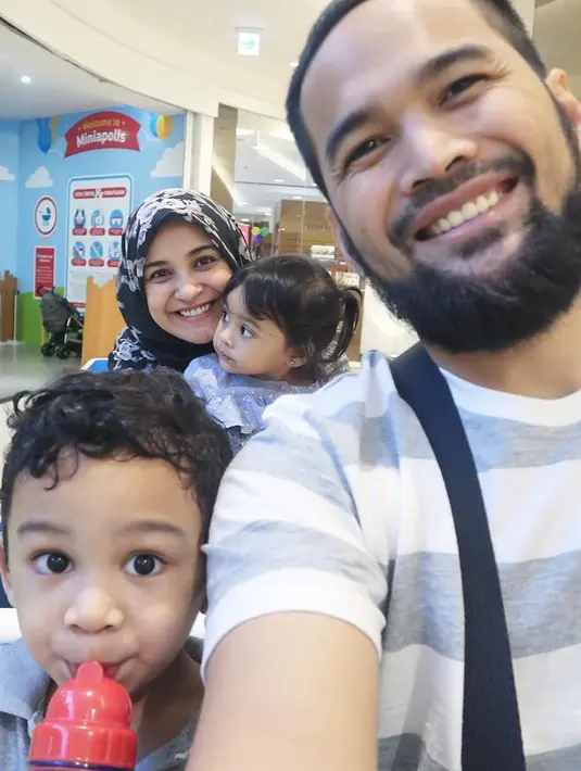 “Karena memberikan nama yg baik ke anak ada lah salah satu hak anak ❣️dari orang tua semangat semua bumil,” lanjut Shireen menuliskan. (Instagram/shireensungkar)