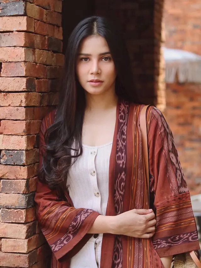 Potret pesona Yunita Siregar yang jarang tersorot publik
