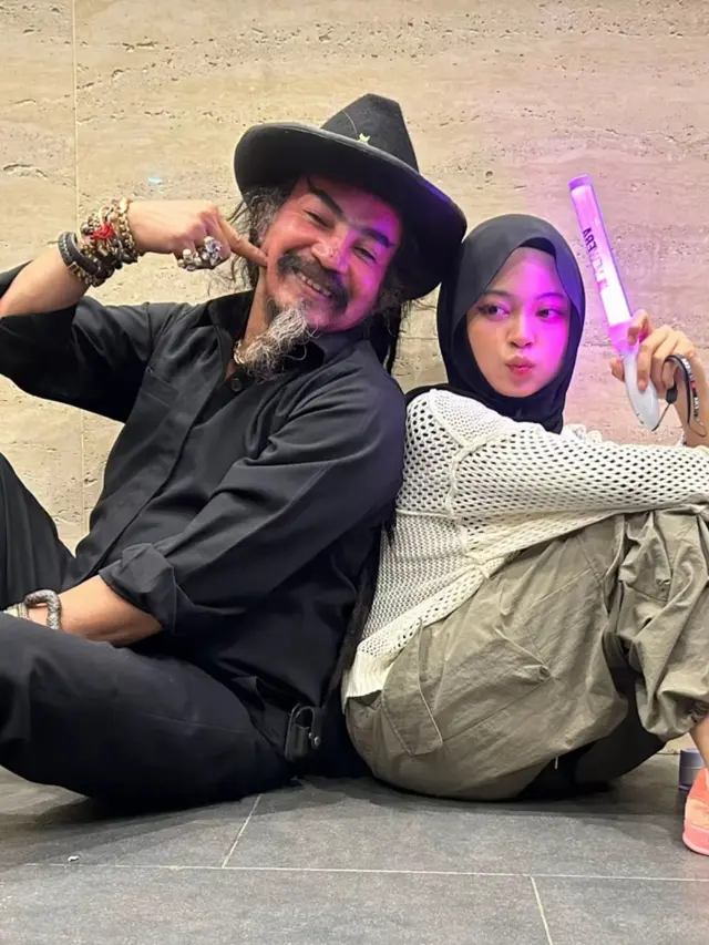 Limbad dan Kesya Nonton JKT48