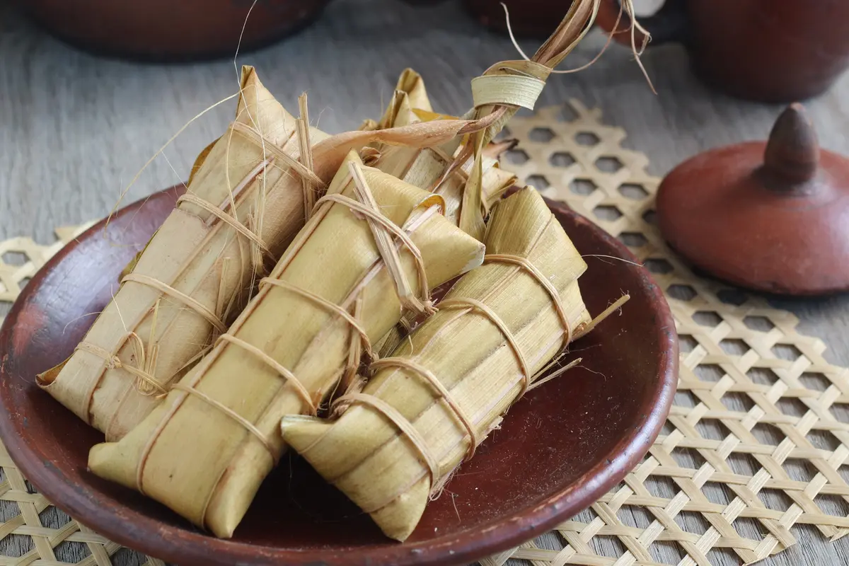 kue lepet