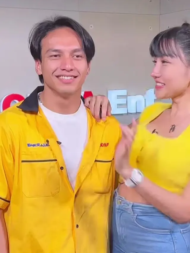 [Fimela] Netizen Sebut Ini Muhrim, Begini 6 Potret Mesra Lucinta Luna dan Jefri Nichol