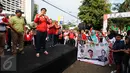 Ketua Taruna Merah Putih, Maruarar Sirait memberi sambutan jelang dimulainya Kirab Kebangsaan Indonesia Raya di Cibinong, Kab Bogor, Minggu (14/5). Kirab diikuti puluhan organisasi kepemudaan se Kabupaten Bogor. (Liputan6.com/Helmi Fithriansyah)