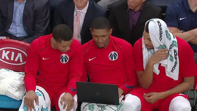 Washington Wizards meraih kemenangan atas New York Knicks 110-103.