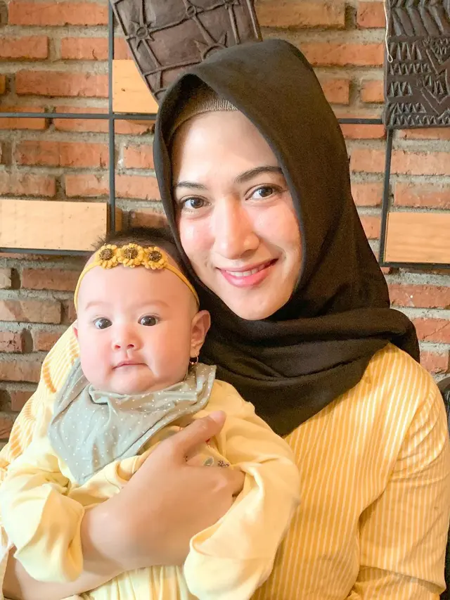 Potret Iptu Vivin Febriyanti, Disebut Mirip Nabila Syakieb. (Sumber: Instagram/vivin.fy)