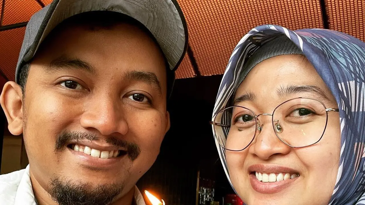 Presiden Joko Widodo harapkan Ainun NAjib pulang ke Indonesia.