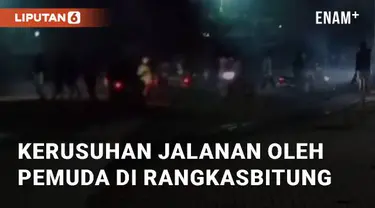 Kerusuhan terjadi di Jalan IR Sutami, Tutul Citeras, Rangkasbitung, Senin (12/3/2024) tengah malam. Sejumlah orang melempar petasan dan saling kejar satu sama lain