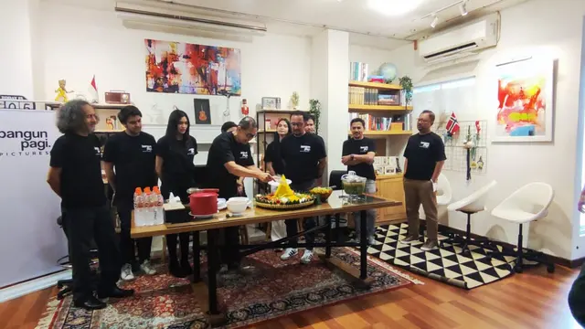 Tim Film Cerita Sofi