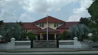 KPK menangkap tangan Bupati Cirebon Sanjaya.