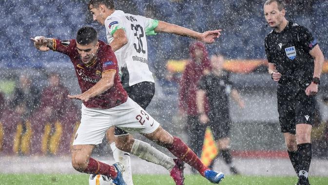 AS Roma saat melawan Borussia Monchengladbach di Liga Europa, Jumat (25/10/2019) dinihari WIB (Filippo MONTEFORTE / AFP)