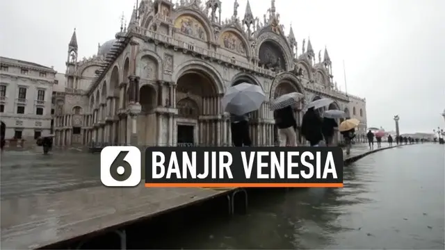 Hujan lebat turun di sebagian wilayah Italia. Akibatnya sebagian daerah termask Venesia terendam banjir lebih dari 1 meter.