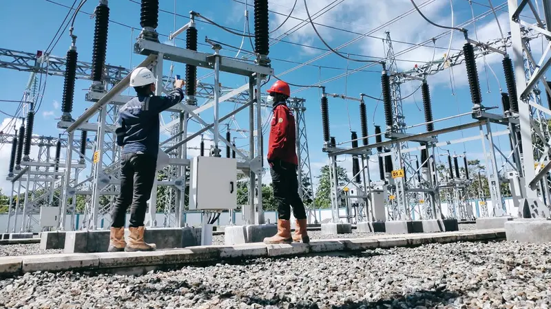 PT PLN (Persero) melalui Unit Induk Pembangunan (UIP) Sulawesi mempercepat pembangunan Saluran Udara Tegangan Tinggi (SUTT) 150 Kilovolt (kV) Kendari – Andoolo – Kasipute. Dok PLN