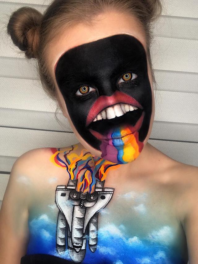 8 Potret Body Painting Wanita Ini Ciptakan Ilusi Optik Mengagumkan, Banjir Pujian