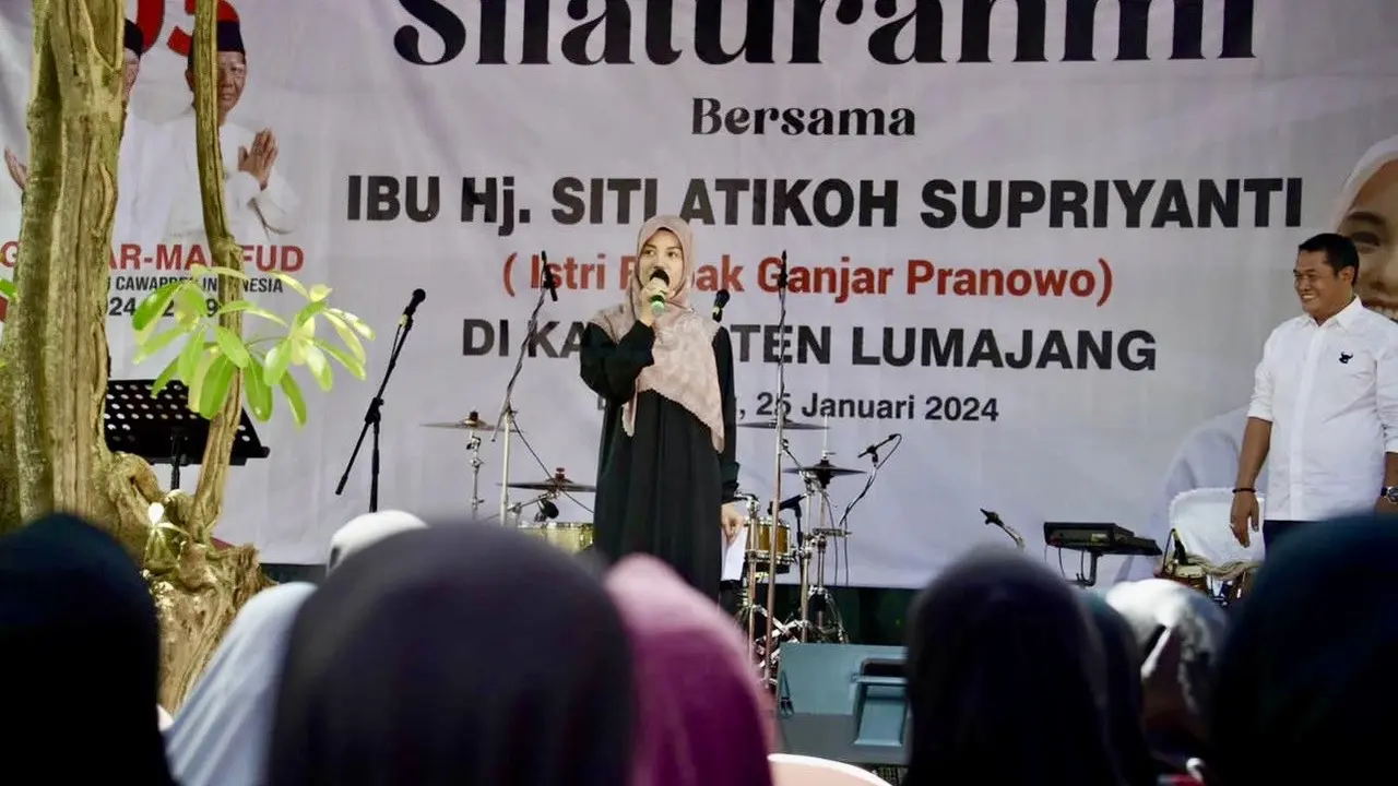 Istri capres nomor urut 3, Ganjar Pranowo, Siti Atikoh Supriyanti