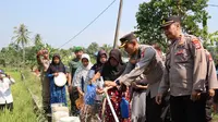 Polres Pandeglang Bangun Sumur Bor Untuk Masyarakat Yang Alami Kekeringan. (Dokumentasi Polres Pandeglang).