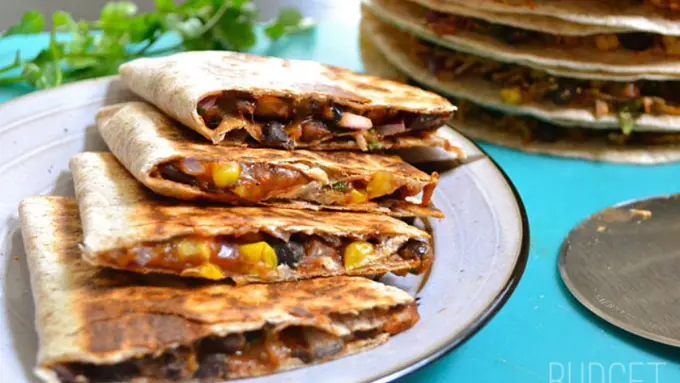 Quesadilla Kacang Hitam, Camilan Teman Nonton TV di Akhir Hari