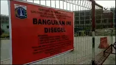 Gubernur DKI Anies Baswedan menyegel ratusan bangunan yang ada di pulau D, kawasan pulau reklamasi teluk Jakarta.