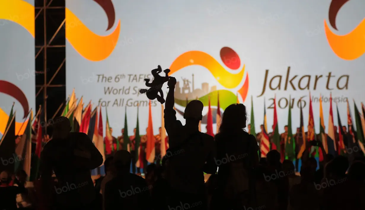 Penutupan Tafisa Games 2016 di Ancol Beach, Jakarta, Selasa (11/10/2016). (Bola.com/Nicklas Hanoatubun)