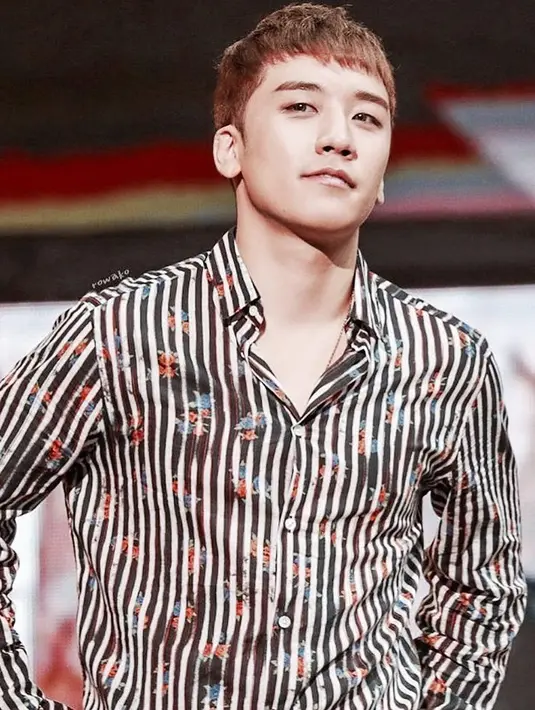 Selain arogan, Seungri mengaku jika dirinya sempat menjadi orang yang haus dengan perhatian. Bahkan ia pernah memutari mall dengan sengaja untuk cari perhatian dengan orang sekitarnya. (Foto: instagram.com/seungriseyo)