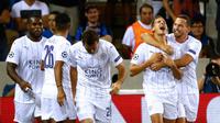Para pemain Leicester City merayakan gol ke gawang Club Brugge pada laga Liga Champions di Jan Breydelstadion, Brugge, Rabu (14/9/2016). (AFP/Kurt Desplenter)