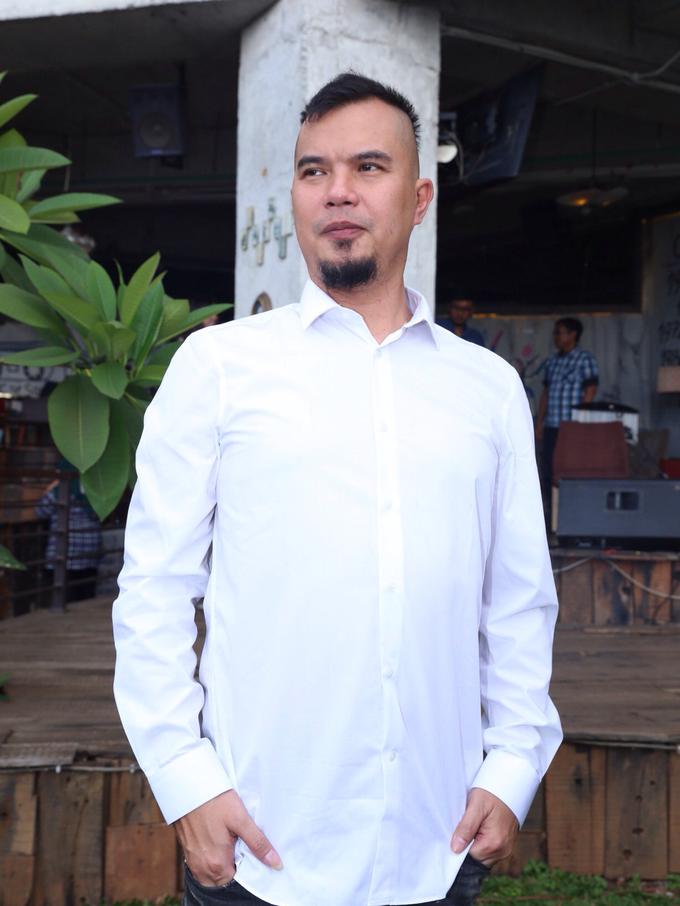  Ahmad  Dhani  Merasa Tampan Tampil Mohawk Entertainment 