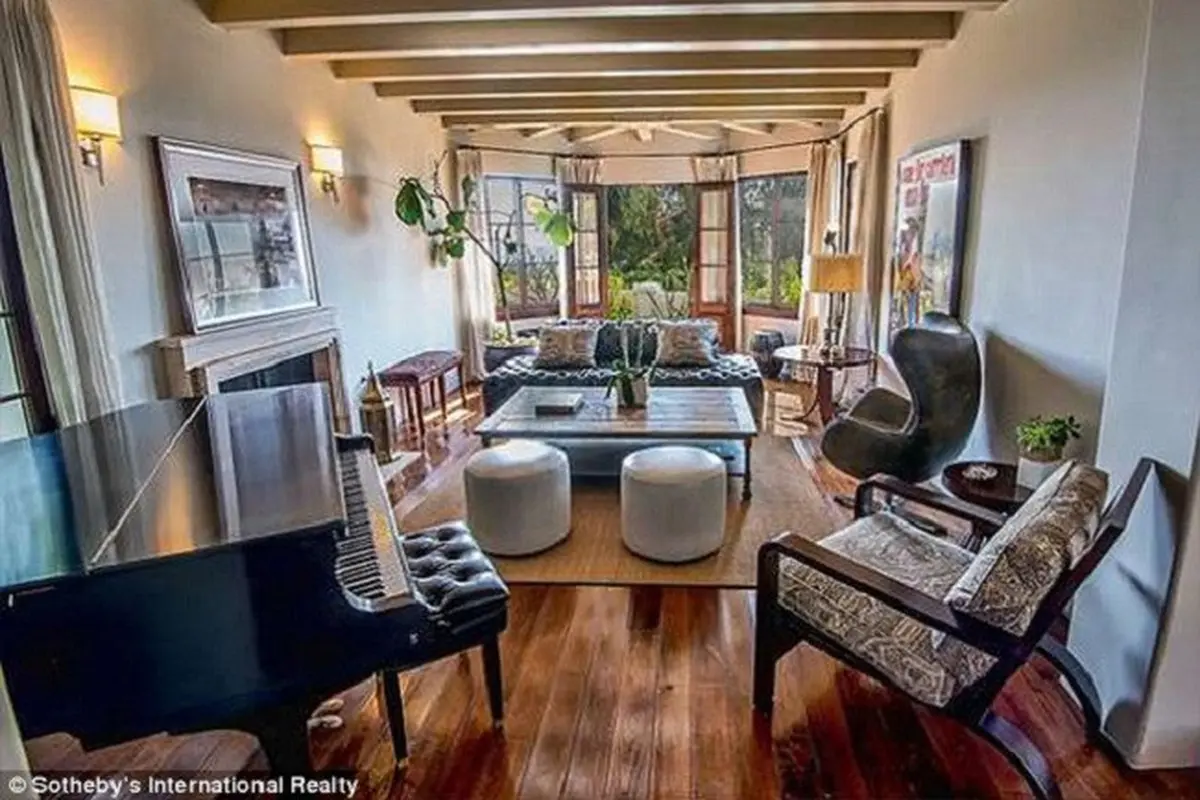 [Bintang] Rumah Nick Jonas