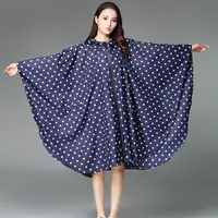 Jas hujan yang memiliki motif dan warna yang menarik. (Image: alicdn.com)