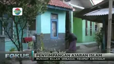 Keanehan bermula saat para santri diminta mengucapkan syahadat ulang di hadapan Ellah.