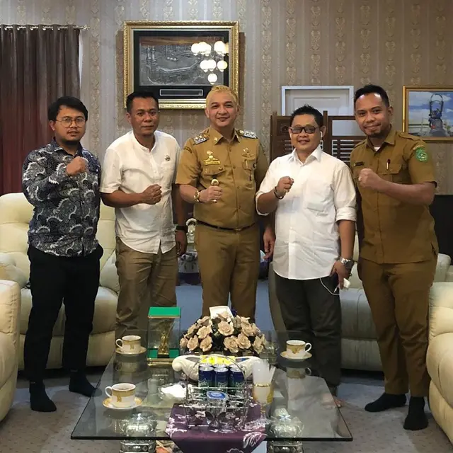 6 Potret Terbaru Pasha Ungu dengan Rambut Pirang, Curi Perhatian