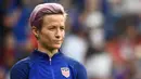 Sebelumnya Megan Rapinoe sempat menyindir Presiden Amerika Serikat, Donald Trump, yang kebijakannya merugikan kaum minoritas. (Photo by FRANCK FIFE / AFP)