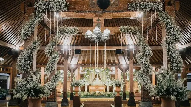 Pendopo rumah Soimah (Instagram/pendopotulungo)