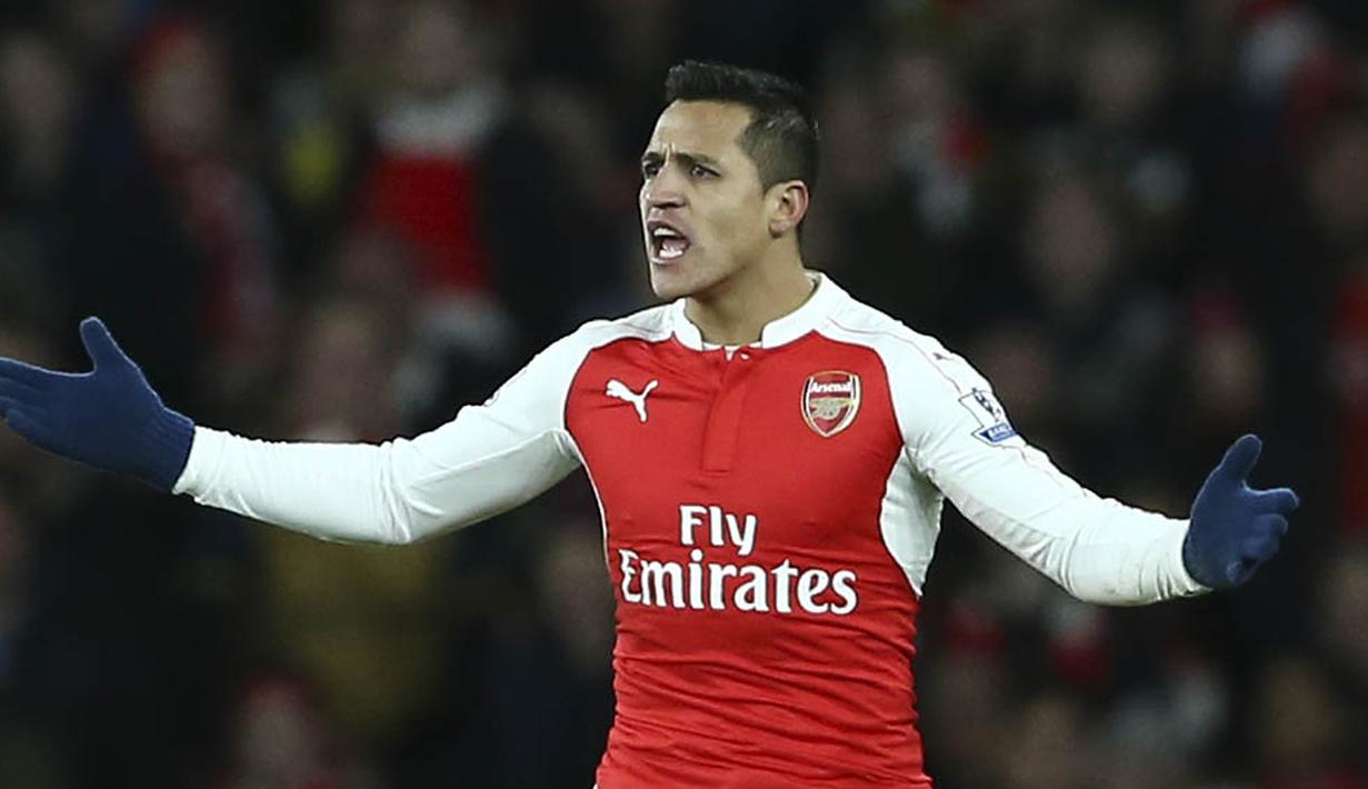 1. Alexis Sanchez, uzurnya Ribery dan Robben, membuat Munchen berniat mendatangkan penyerang asal Chile ini. Untuk memboyong pemain Arsenal ini, menurut Harian AS, raksasa Jerman itu menyiapkan dana sebesar 40 juta poundsterling. (AFP/Justin Tallis)