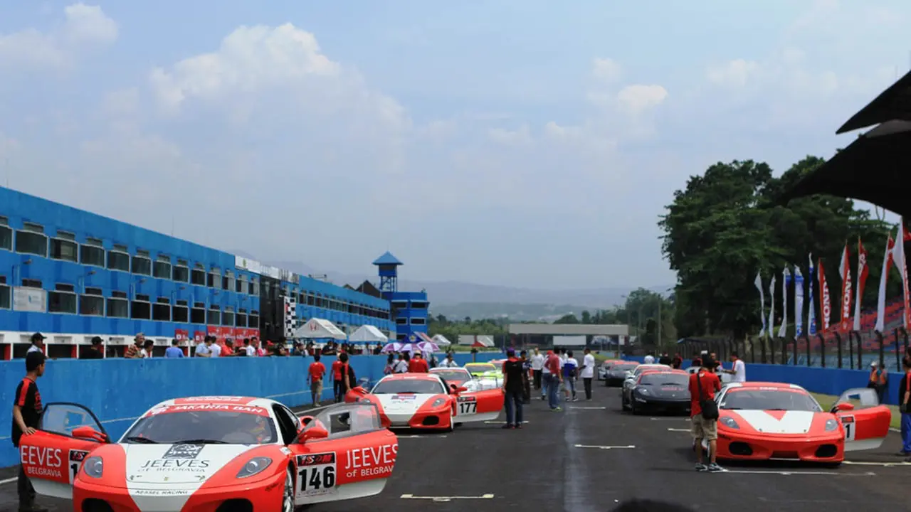 Balap Mobil Ferrari