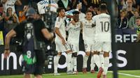 Vinicius Junior (Real Madrid) merayakan gol pembuka bersama rekan setimnya ke gawang Levante dalam laga La Liga di Ciutat de Valencia Stadium, 23 September 2025. (AP Photo/Alberto Saiz)