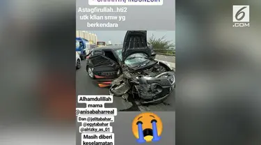 Lewat akun Instagram miliknya, Anisa Bahar mengalami kecelakaan mobil.