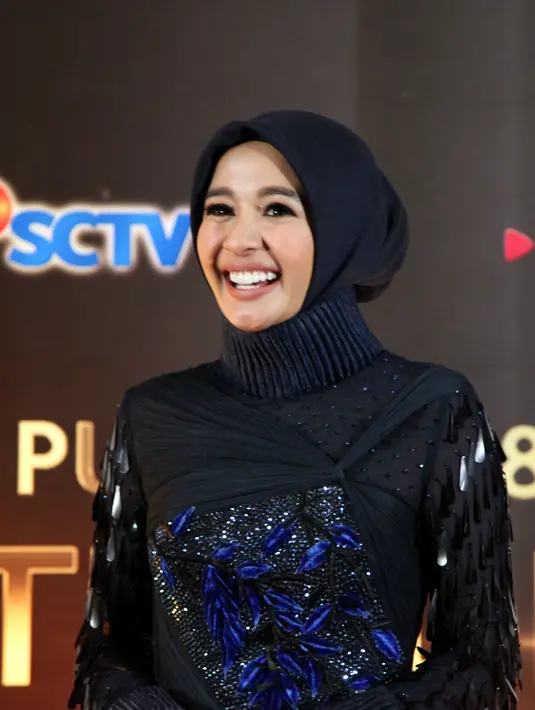 Laudya Chintya Bella yang sukses dengan film ‘Surga Yang Tak Dirindukan’ ini meraih penghargaan Pemeran Utama Wanita Terpuji di ajang Festival Film bandung 2015. (Aldivano/Bintang.com)