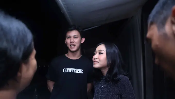 Rinni Wulandari dan Jevin Julian