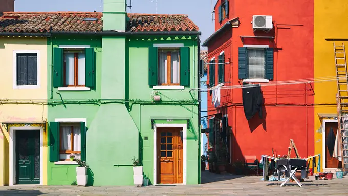 Pulai ini tak jauh dari pusat Kota Vanesia, Italia