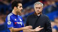 7. Cesc Fabregas - Menjadi anak emas dari Mourinho karena aksinya musim lalu. Namun musim ini pesepak bola Spanyol itu tidak bisa mencetak gol dan hanya mampu membuat dua assit pada ajang Premier League. (EPA/Andy Rain)
