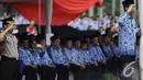 Presiden Joko Widodo memimpin upacara HUT Korps Pegawai Republik Indonesia (Korpri) ke-43 di halaman Monumen Nasional (Monas), Jakarta, Senin (1/12/2014). (Liputan6.com/Faizal Fanani)