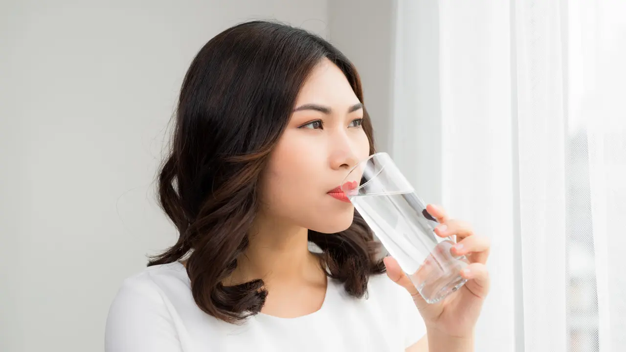Minum air putih