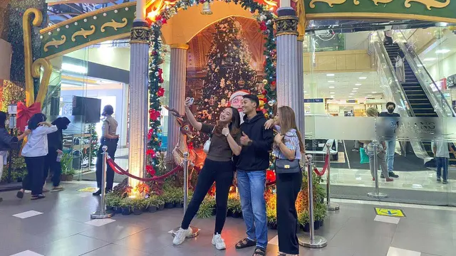 Dekorasi Natal Bertema Christmas Village Hiasi Malang Town Square