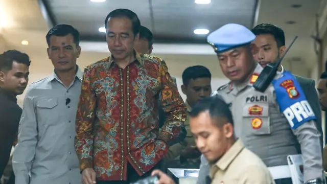 Datangi Polda Metro Jaya, Jokowi Laporkan Tuduhan Ijazah Palsu
