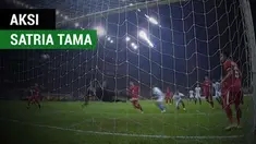 Berita video aksi kiper Timnas Indonesia U-22, Satria Tama, menggagalkan dua peluang emas Malaysia pada semifinal cabang sepak bola SEA Games 2017, Sabtu (26/8/2017).