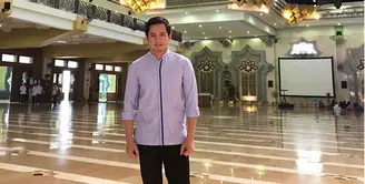 Beberapa bulan lalu, Tommy Kurniawan resmi menyandang status duda. Tommy resmi cerai dengan Fatimah Tania Nadira setelah hampir enam tahun membina rumah tangga. Kini, ia tengah menyiapkan hidup baru kembali berumah tangga. (Instagram/tommykurniawann)