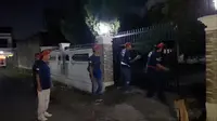 umat Hindu di Kelurahan Labuhan Dalam, Kecamatan Tanjung Senang, Bandar Lampun menggelar patroli untuk menjaga rumah warga Muslim yang sedang salat terawih. Foto : (Istimewa).