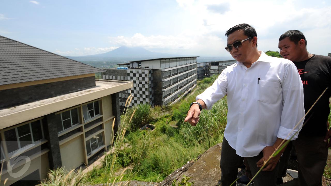 20160315-Kaji Kelanjutan Pembangunan, Menpora Tinjau Kondisi P3SON Hambalang-Bogor